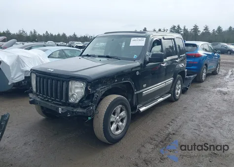 2011 Jeep Liberty Sport z USA, uszkodzony, nr VIN 1J4PN2GK8BA562855